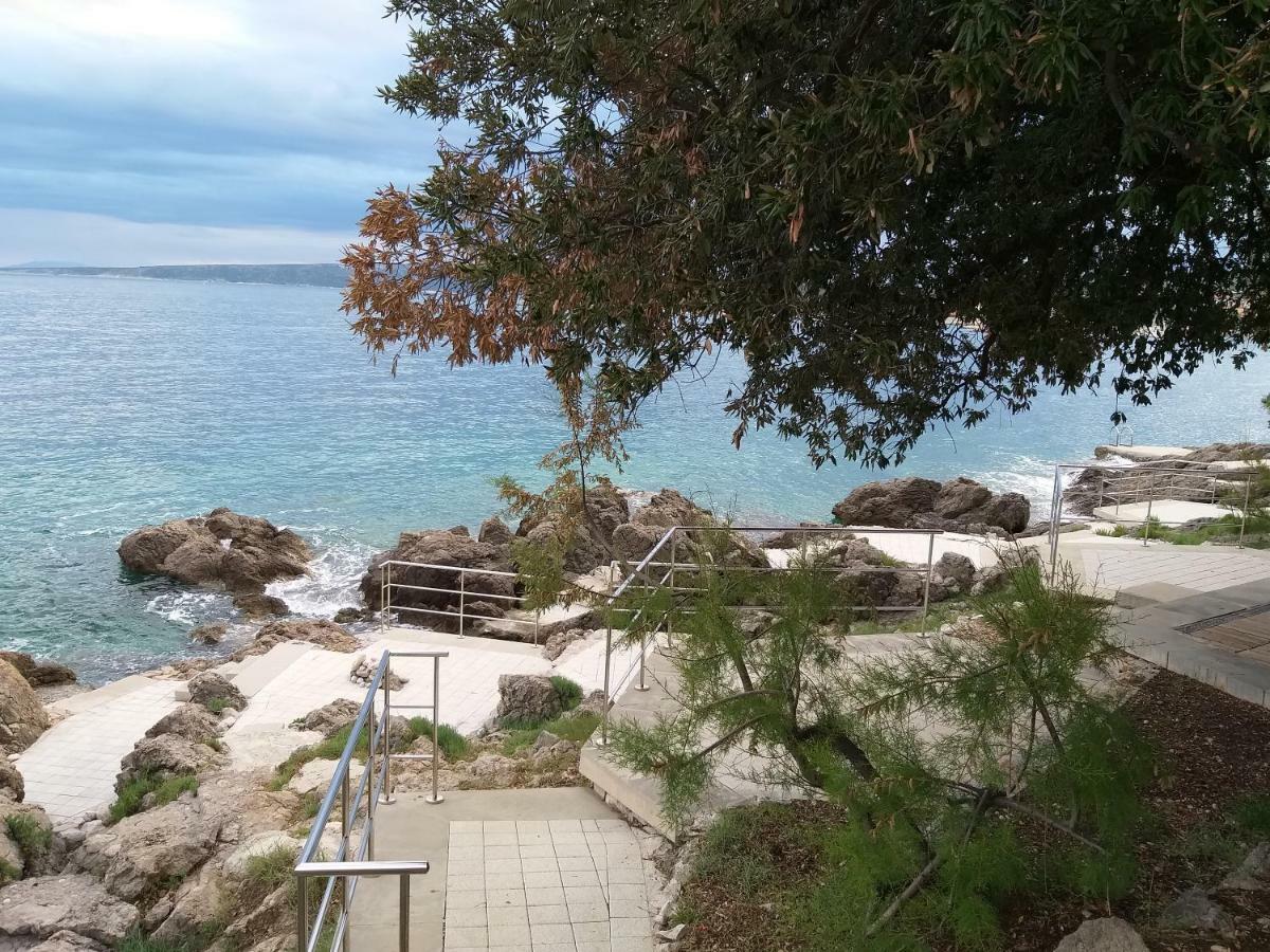 Apartments Dunoti Krk Town Exterior photo